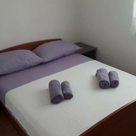 Apartment Hrgic วีร์ ภายนอก รูปภาพ