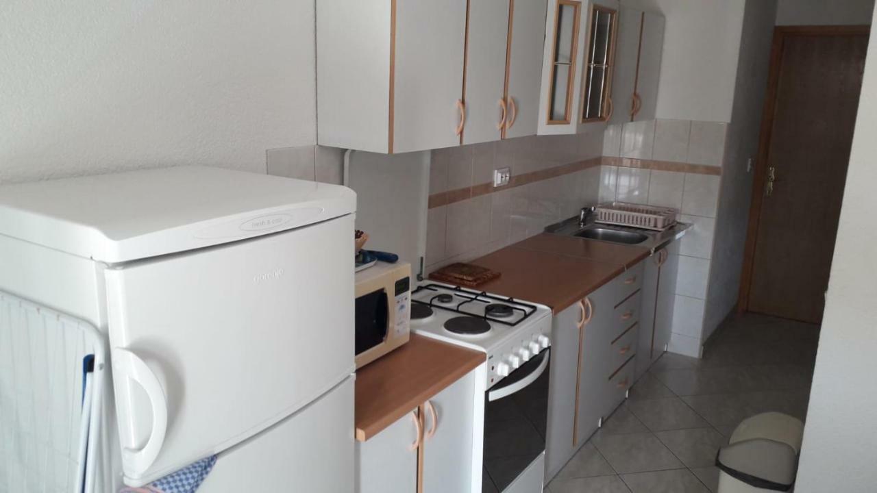Apartment Hrgic วีร์ ภายนอก รูปภาพ